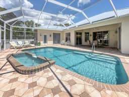 Gulf Coast Getaway - Image 3