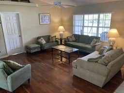 Beachcomber's - Image 5