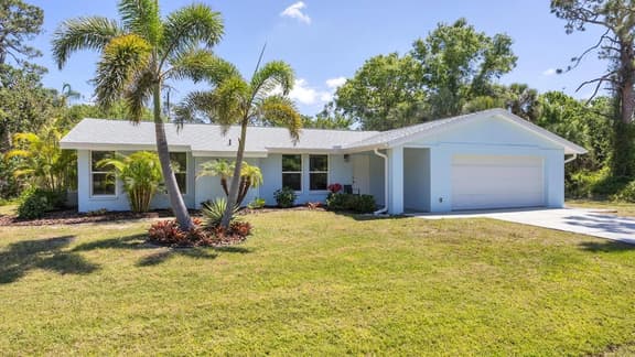 Blue Beach Bungalow - Image 1